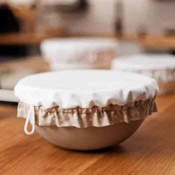 Funkčný kryt na plastovú misu